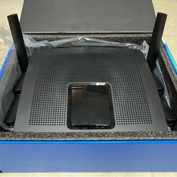 Linksys Router - Picture 2 of 7